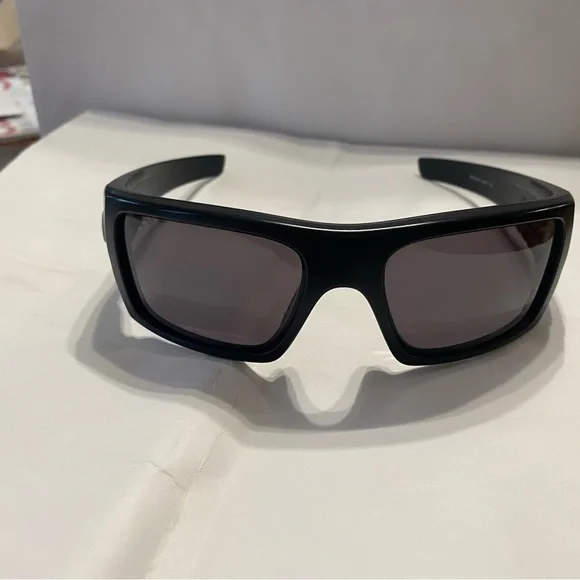 Oakley Det Cord safety rated sunglasses - Picture 3 of 7